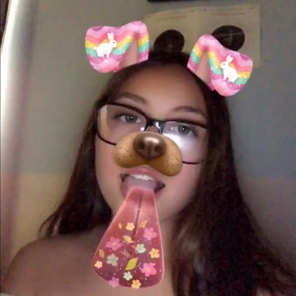 Meet your Posher, Laura - Picture 1 of 1